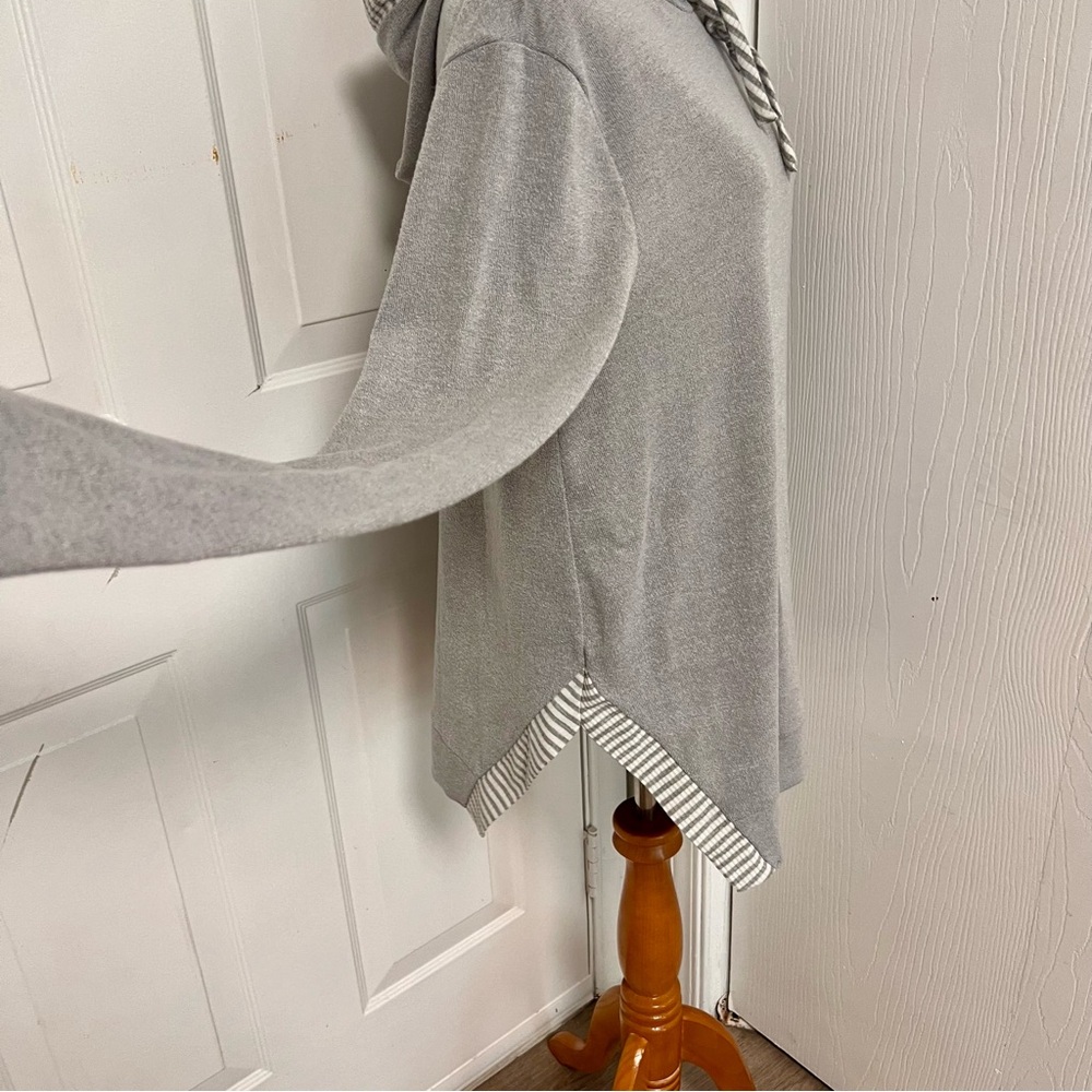 Doe & Rae Hoodie E2 - Picture 4 of 7